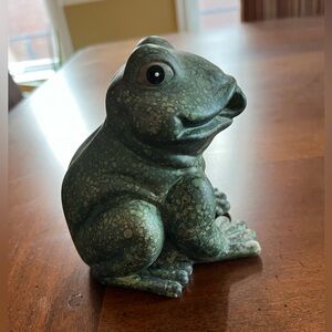 Green Frog Reptile Decor